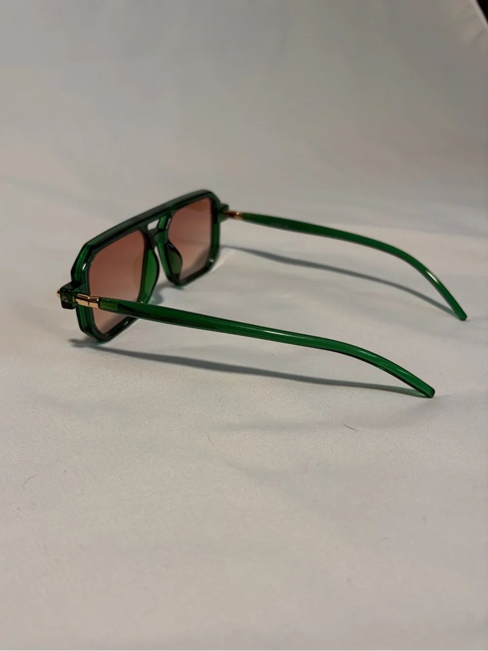 70s Style Aviator Green Sunglasses